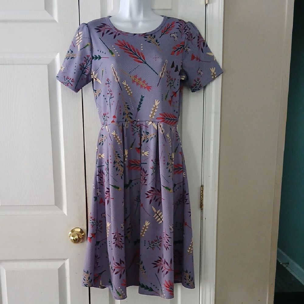 Lularoe Amelia Purple Day pocket Dress Sz L NWOT